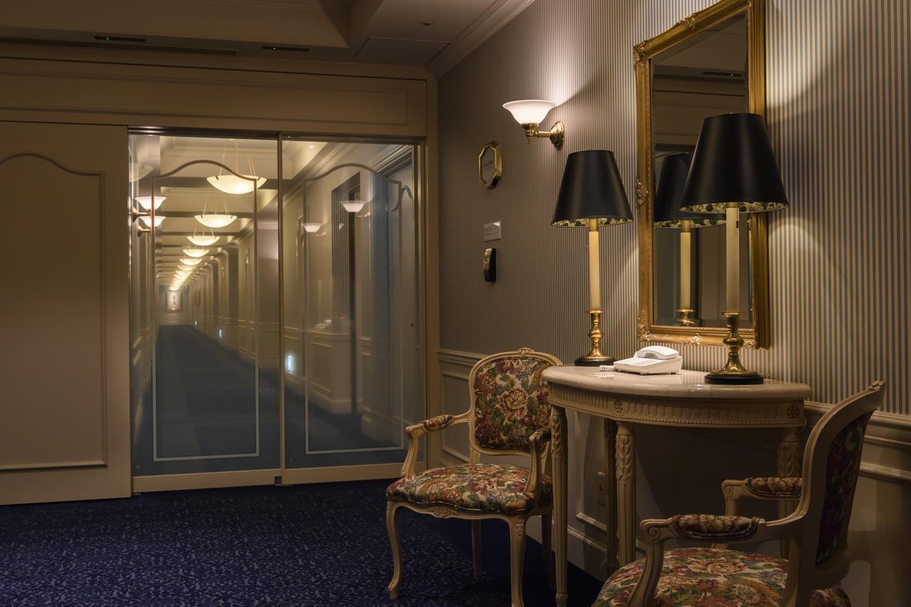 Junior Suite Matrimoniale con 2 Letti Supplementari - Non Fumatori - Accesso Club Lounge